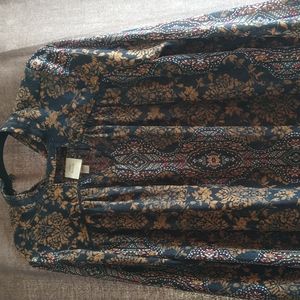 Black long sleeves Knox Rose shirt